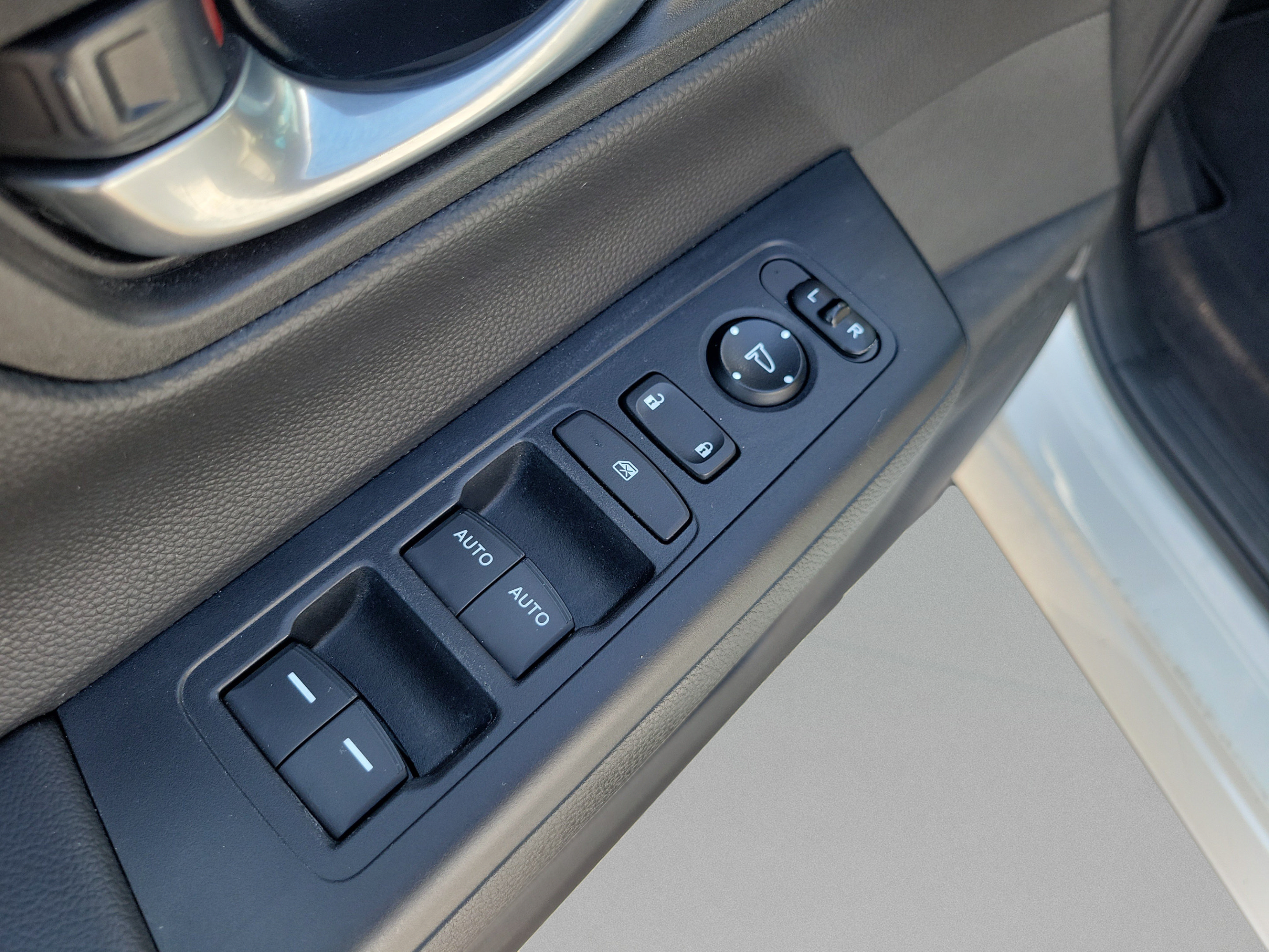 2024 Honda CR-V EX - Photo 24