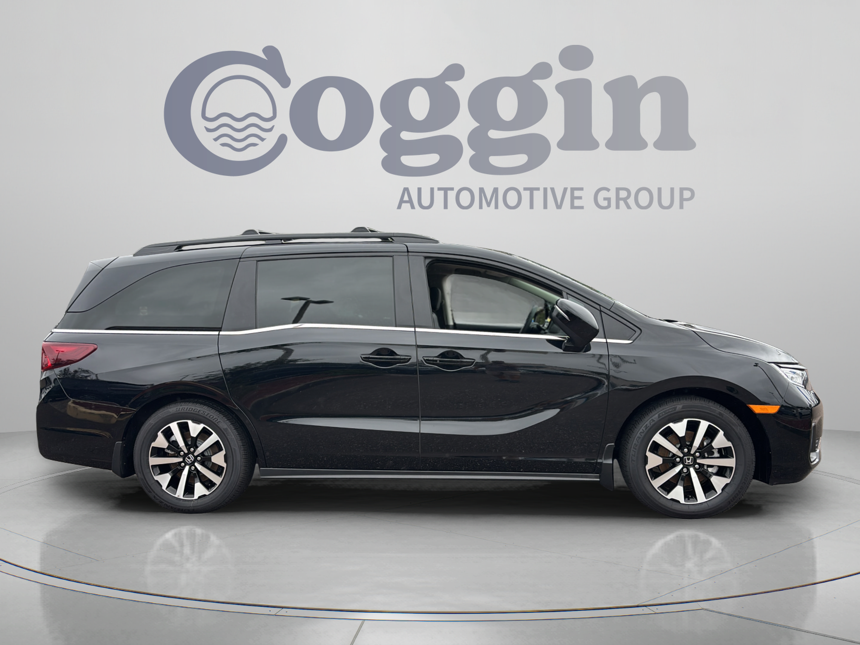 2026 Honda Odyssey EX-L - Photo 8