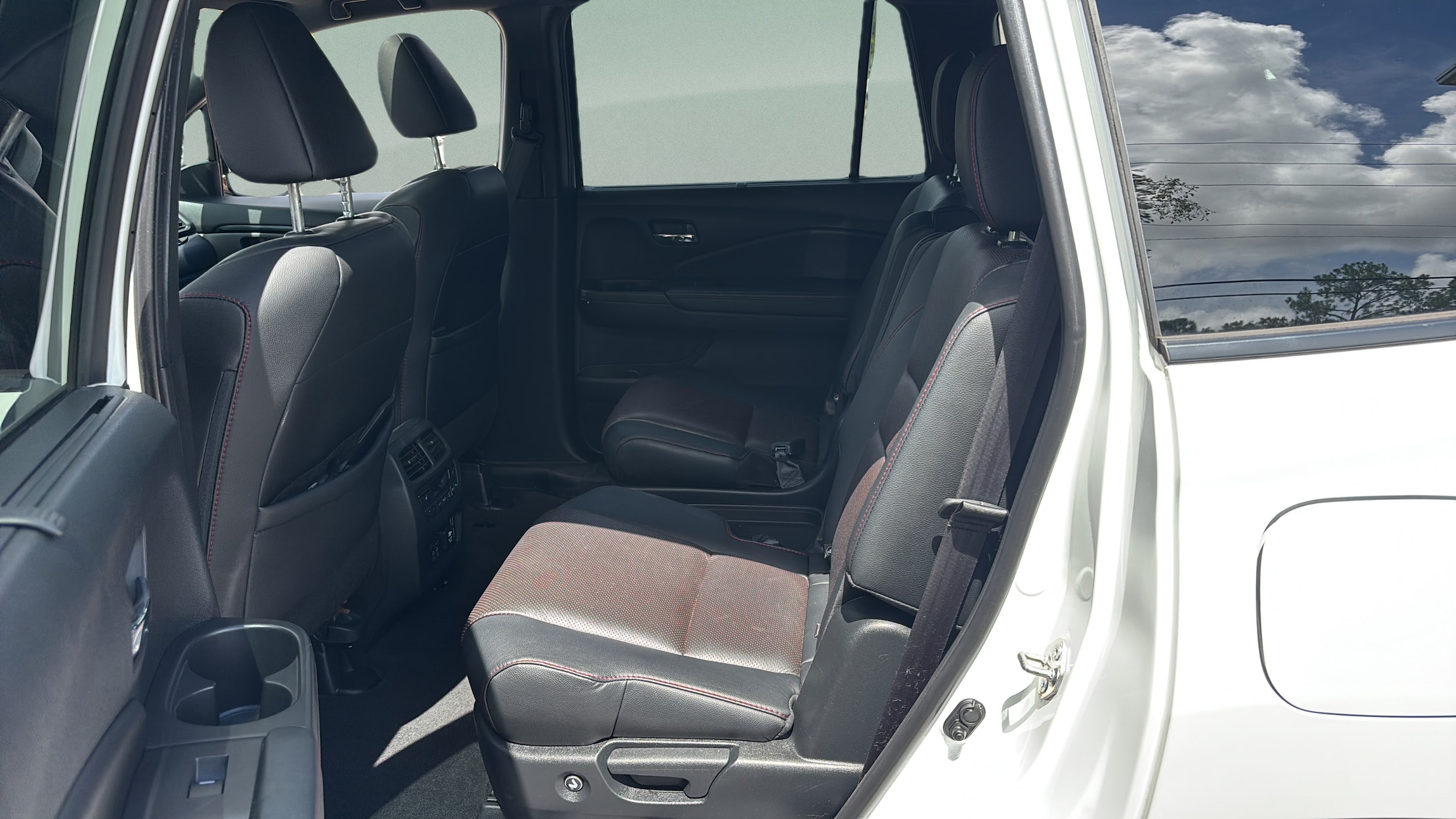 2021 Honda Pilot Black Edition - Photo 15