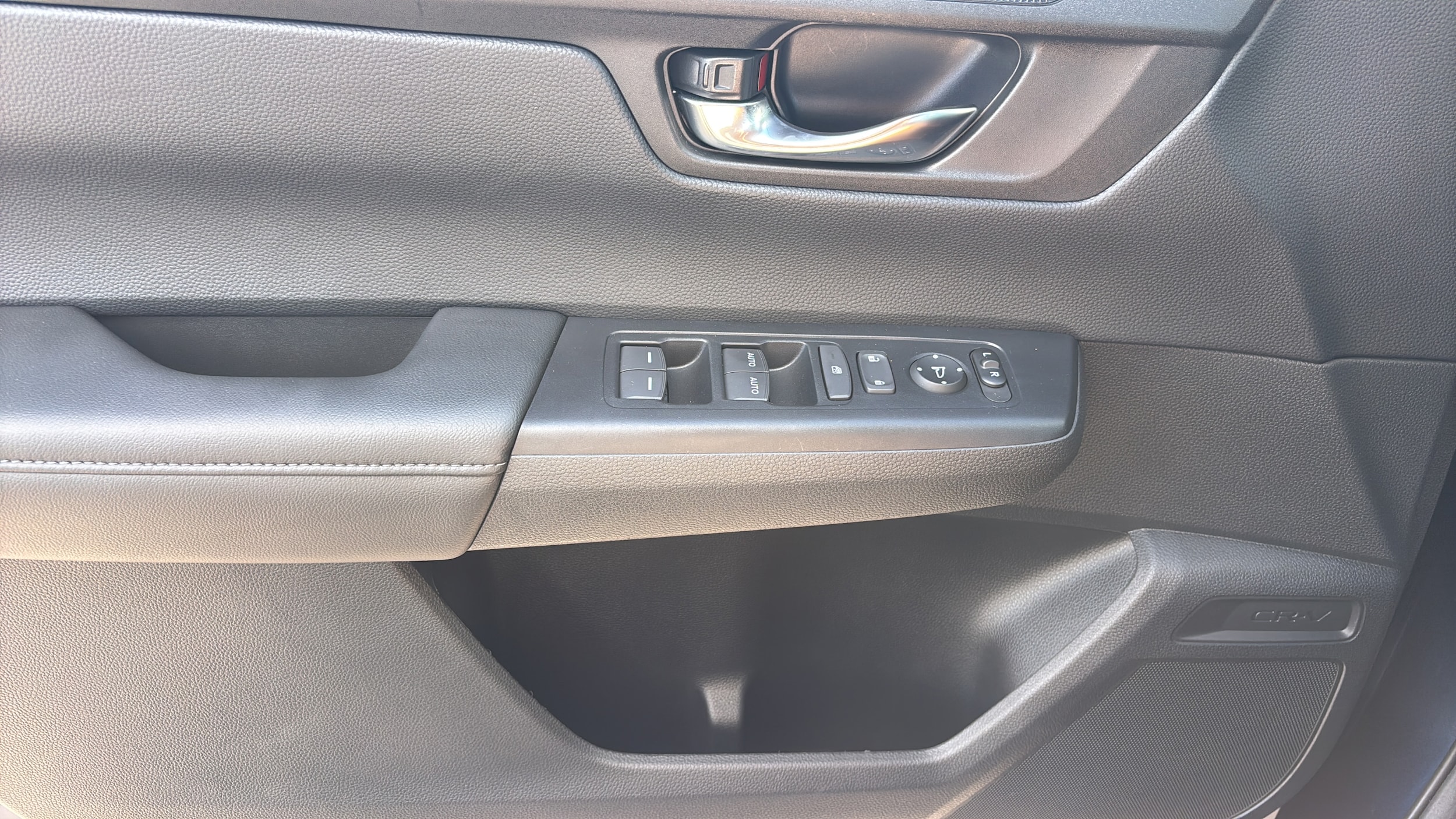 2025 Honda CR-V EX - Photo 22