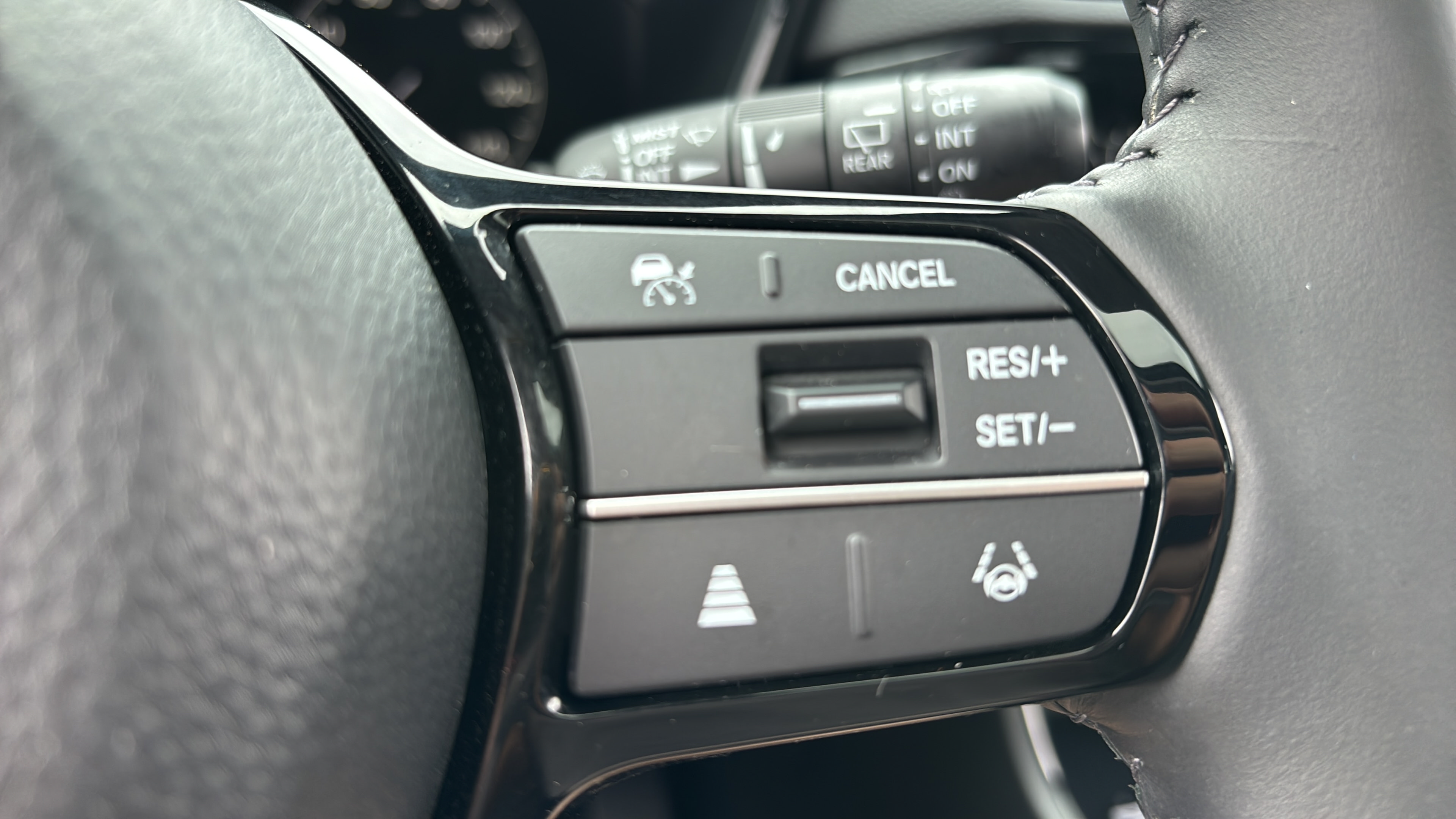 2024 Honda CR-V EX-L - Photo 31