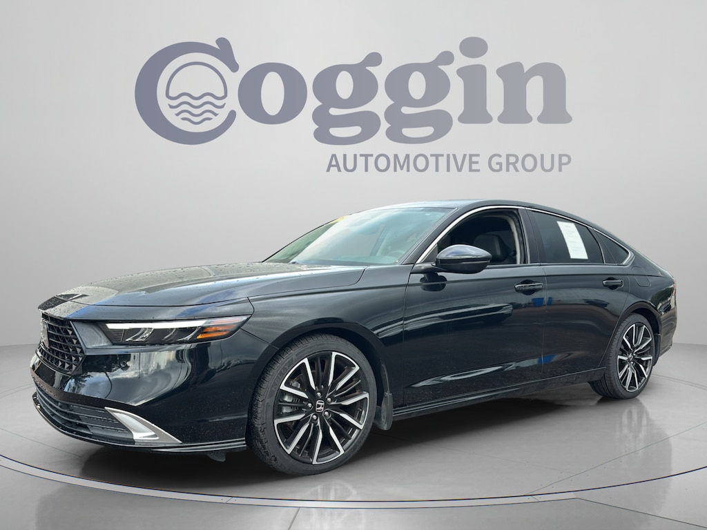 Used 2023 Honda Accord Hybrid Touring w/BSI Sedan
