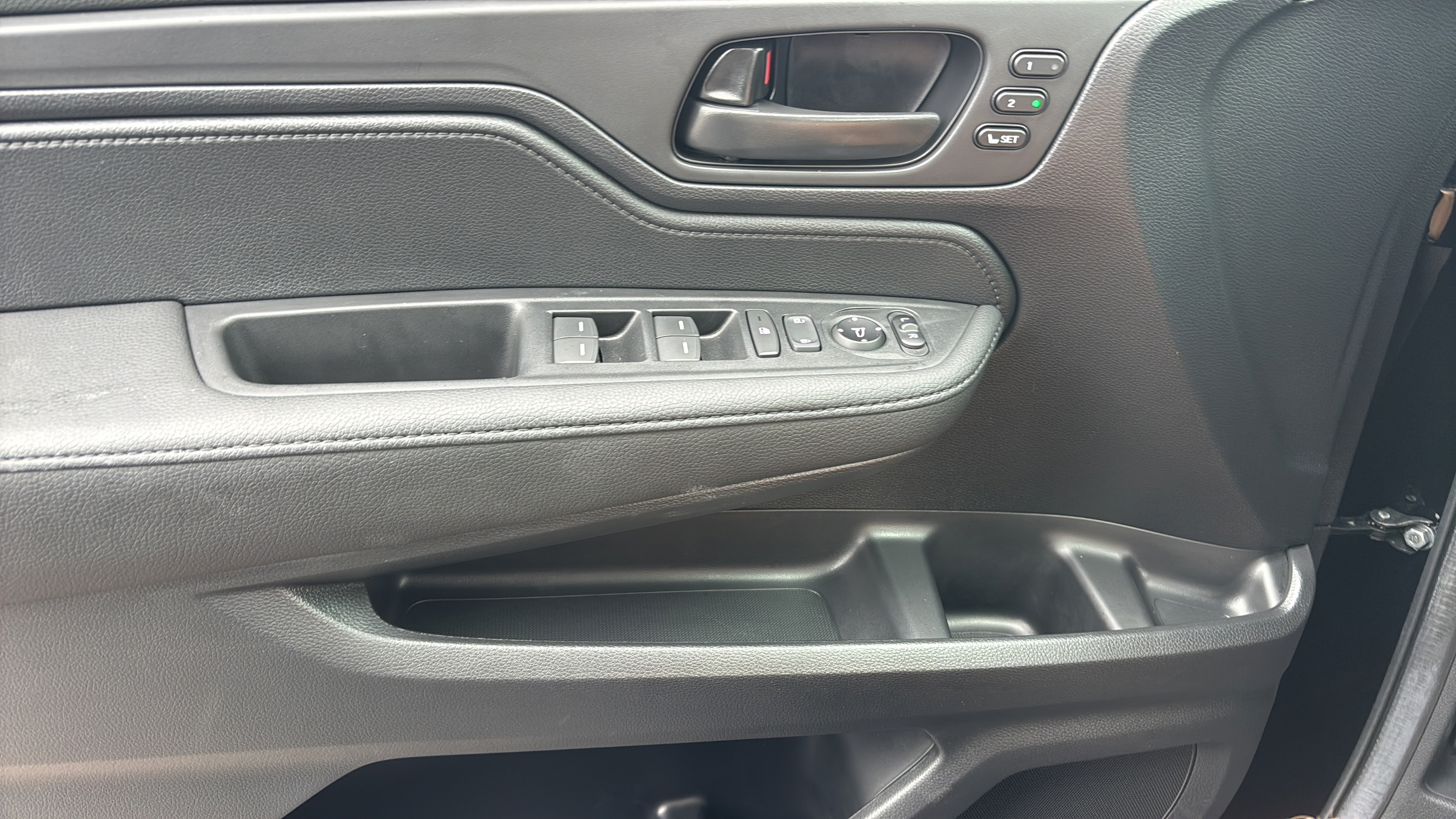 2026 Honda Odyssey EX-L - Photo 22