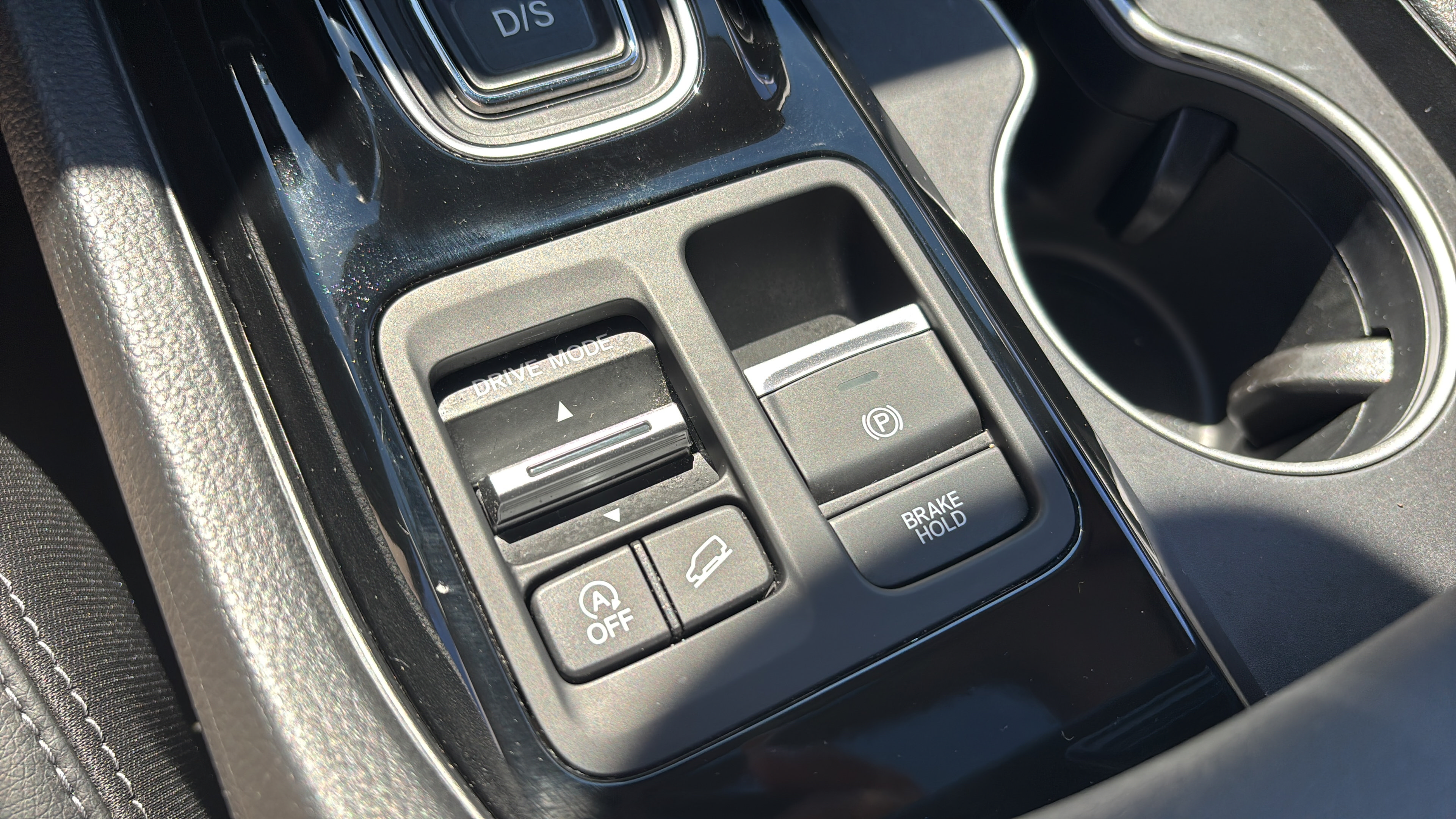 2025 Honda Pilot Touring - Photo 25