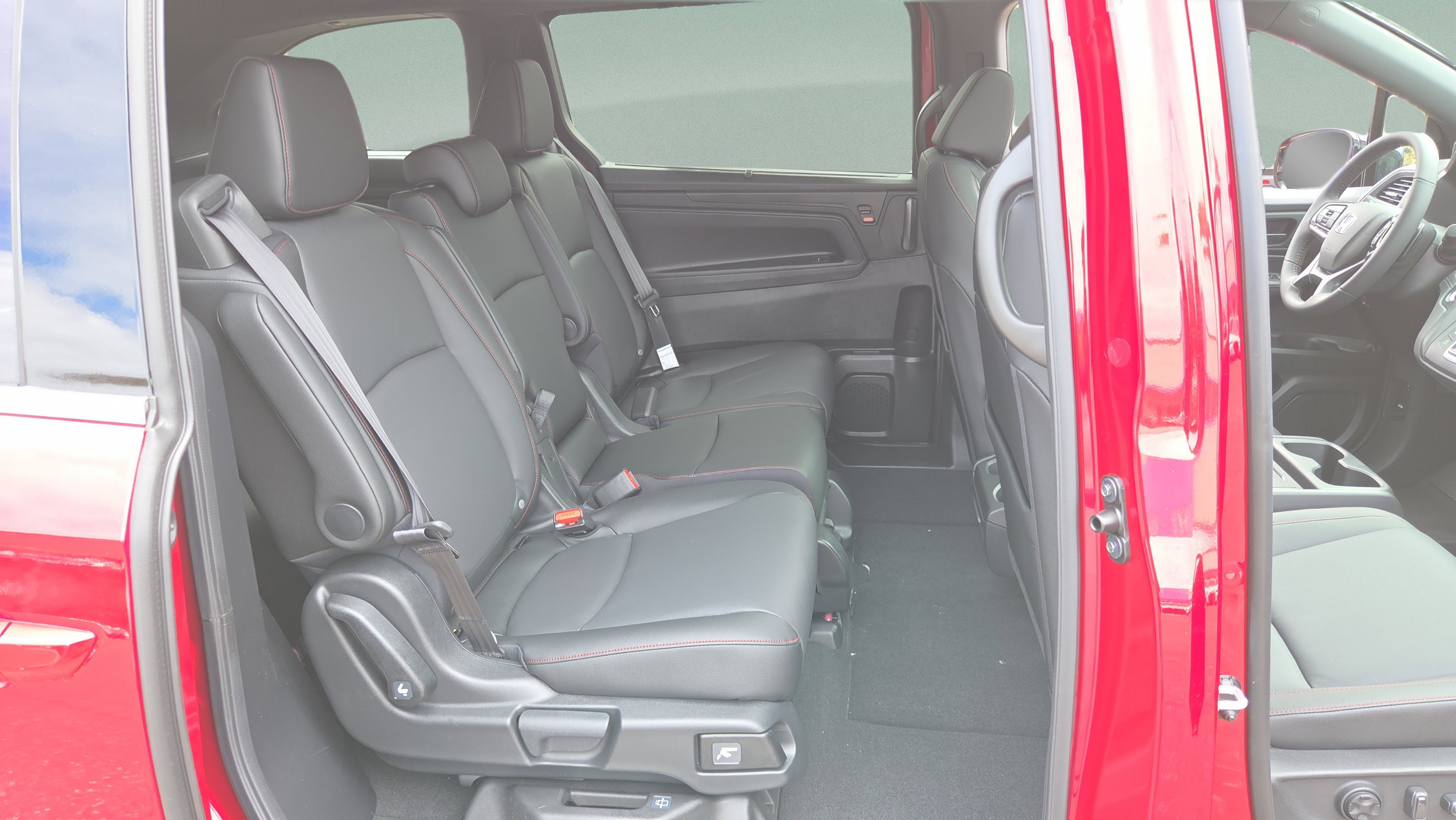 2026 Honda Odyssey Sport L - Photo 16