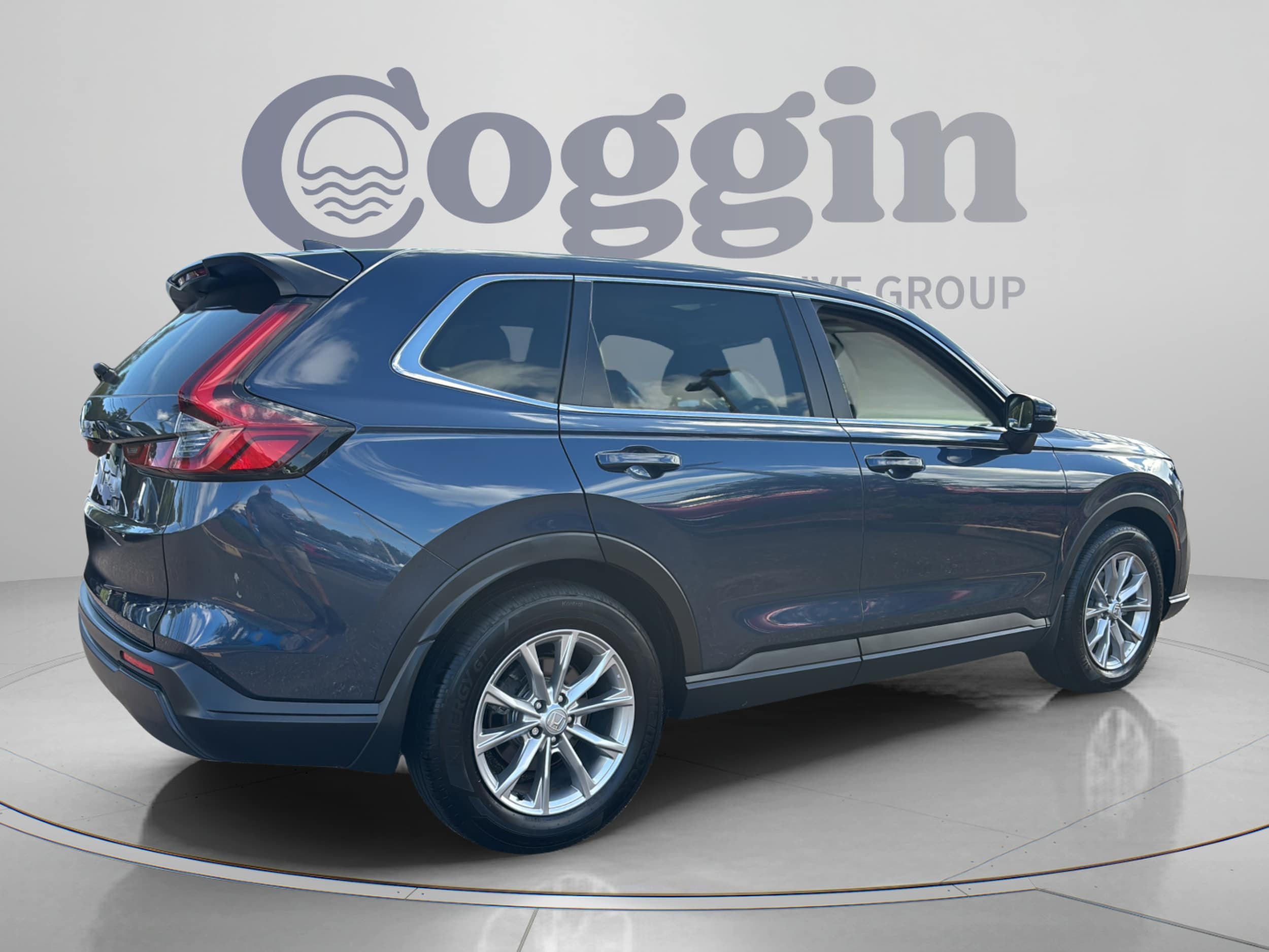 2025 Honda CR-V EX - Photo 6