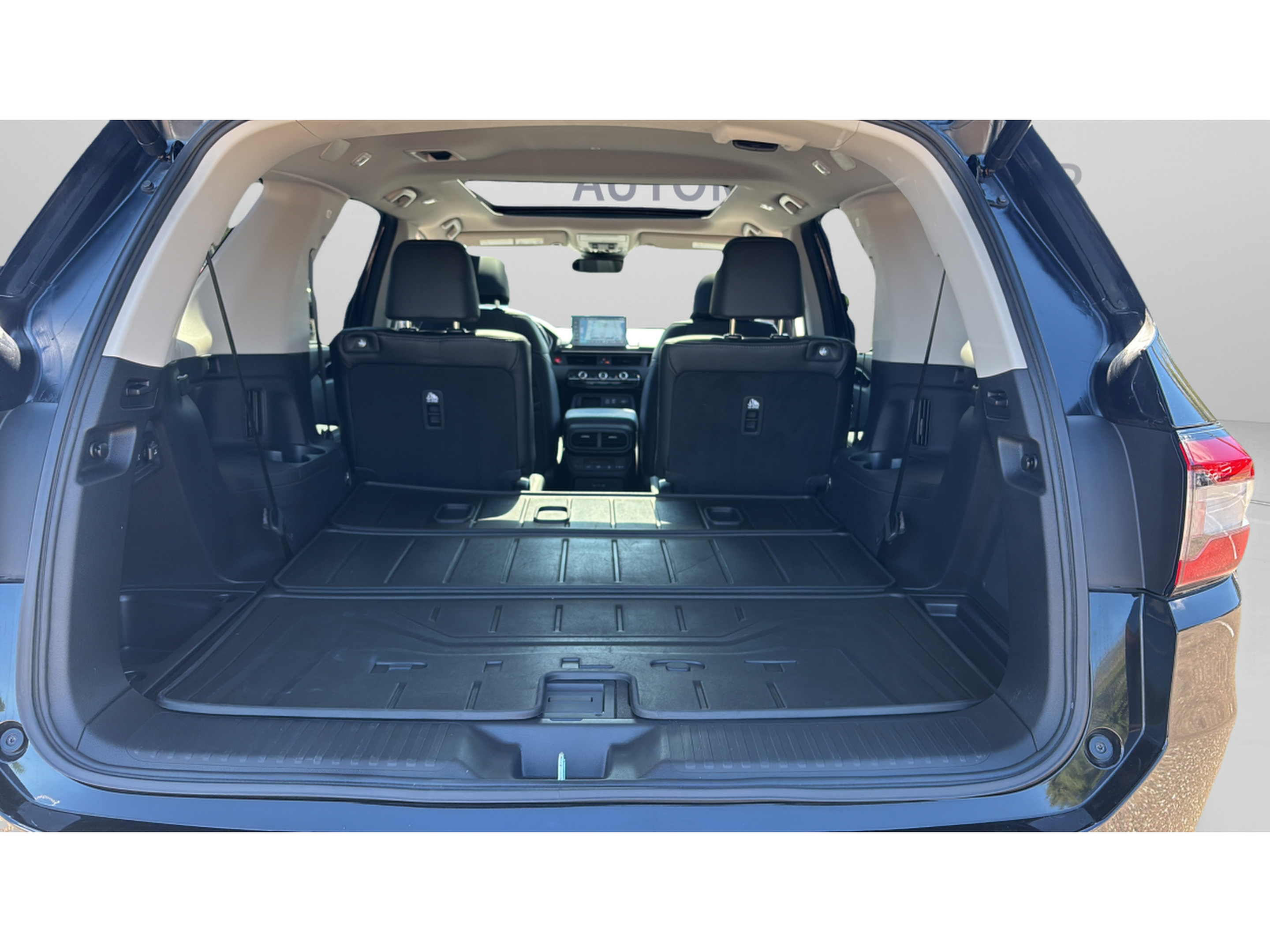 2025 Honda Pilot Touring - Photo 16