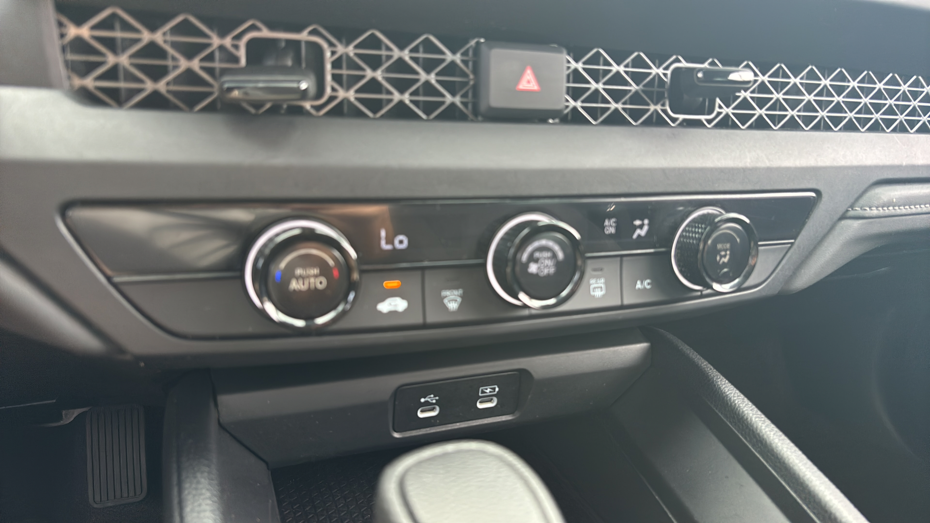 2024 Honda Accord LX - Photo 26