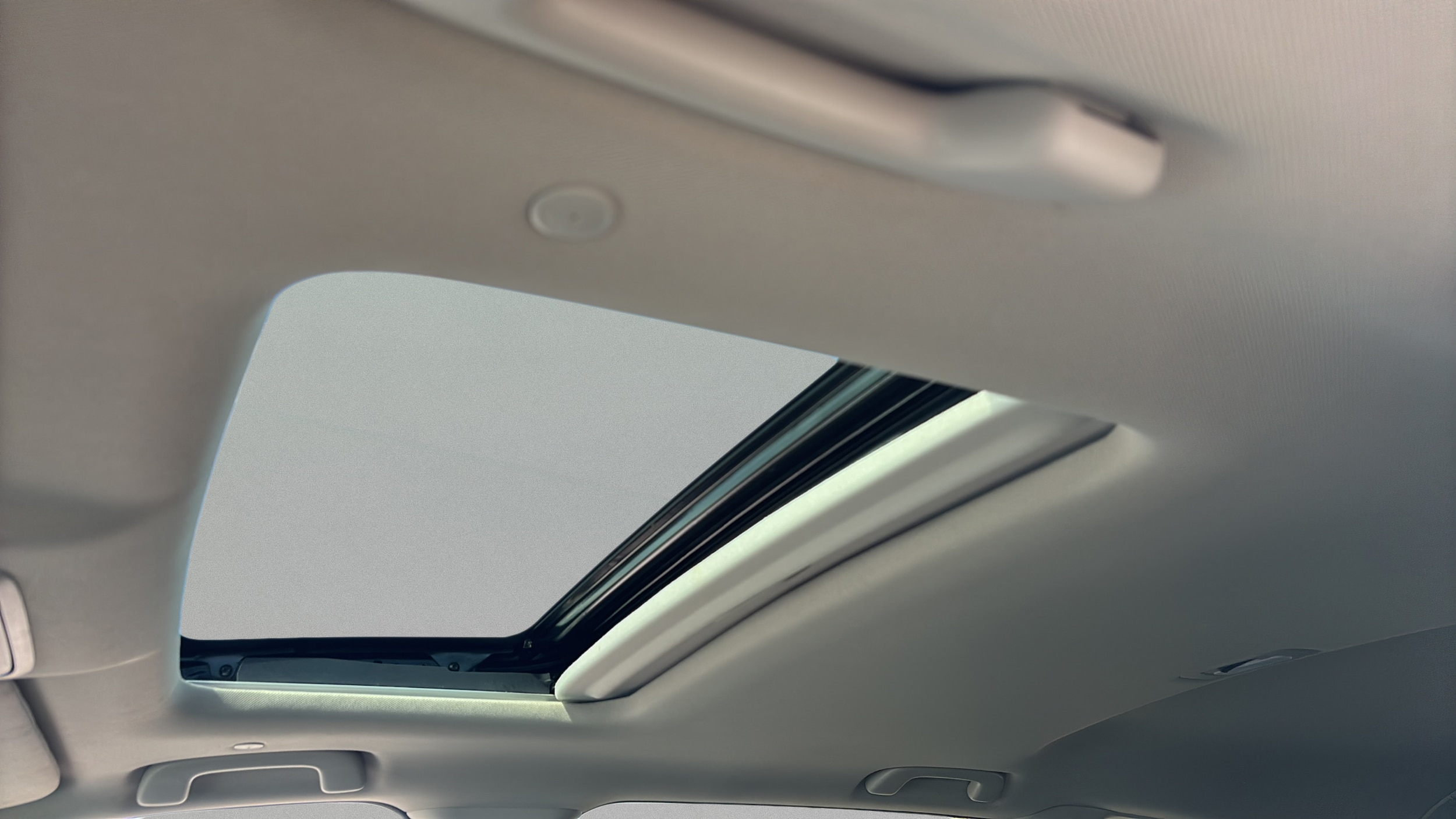 2025 Honda CR-V EX - Photo 11