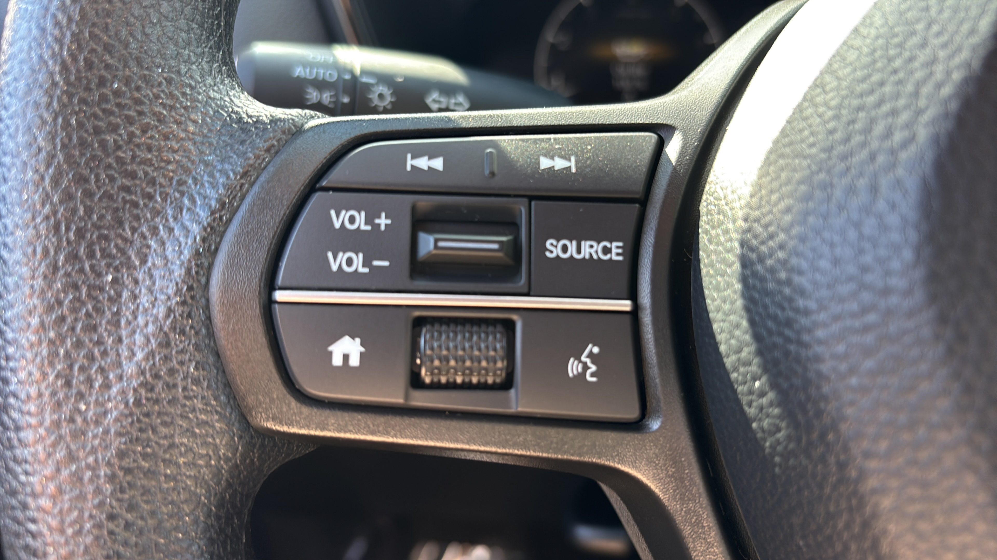 2025 Honda CR-V EX - Photo 31