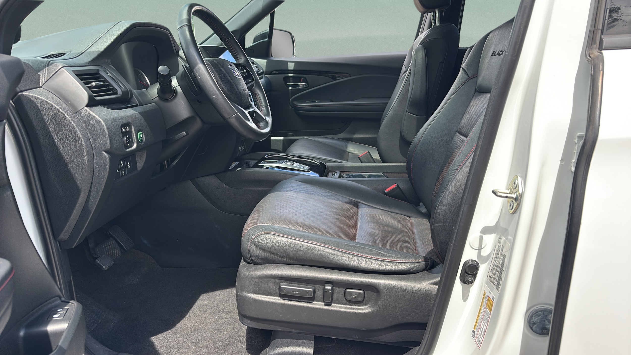 2021 Honda Pilot Black Edition - Photo 13
