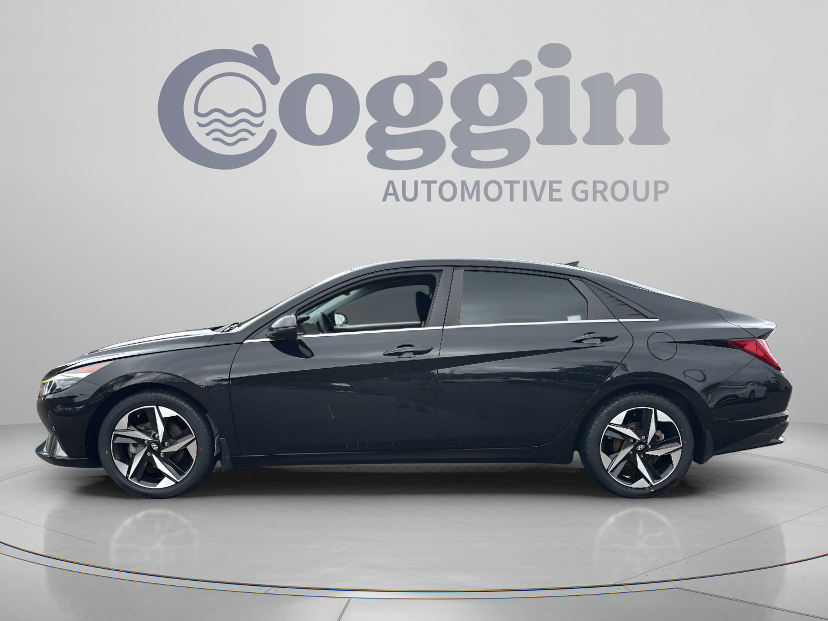 Used 2023 Hyundai Elantra Limited Sedan
