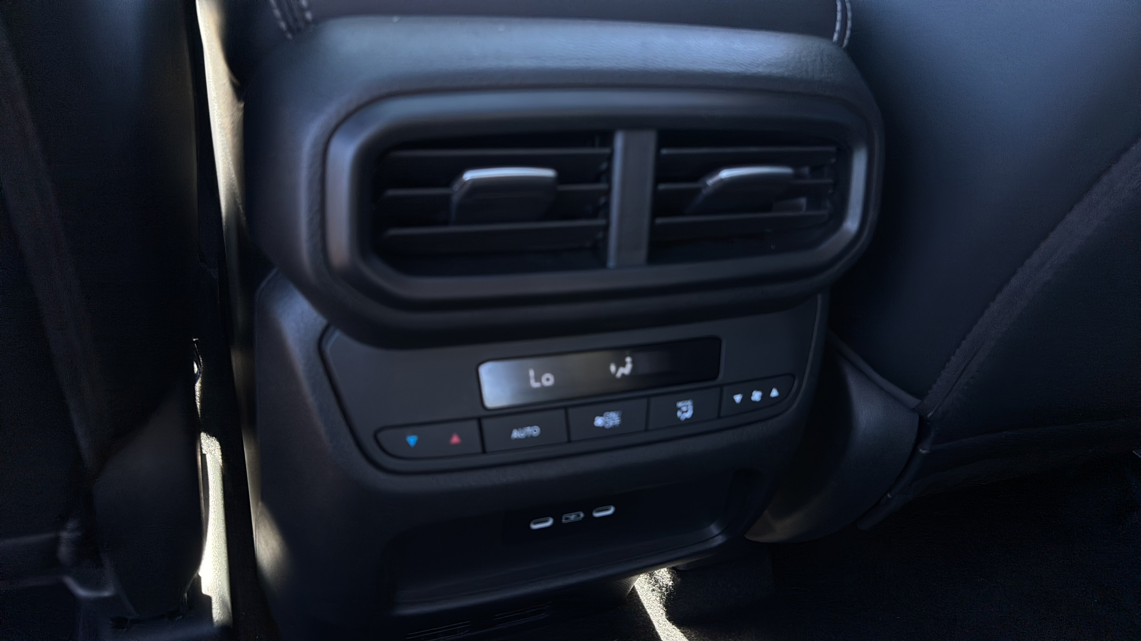 2025 Honda Pilot Touring - Photo 15
