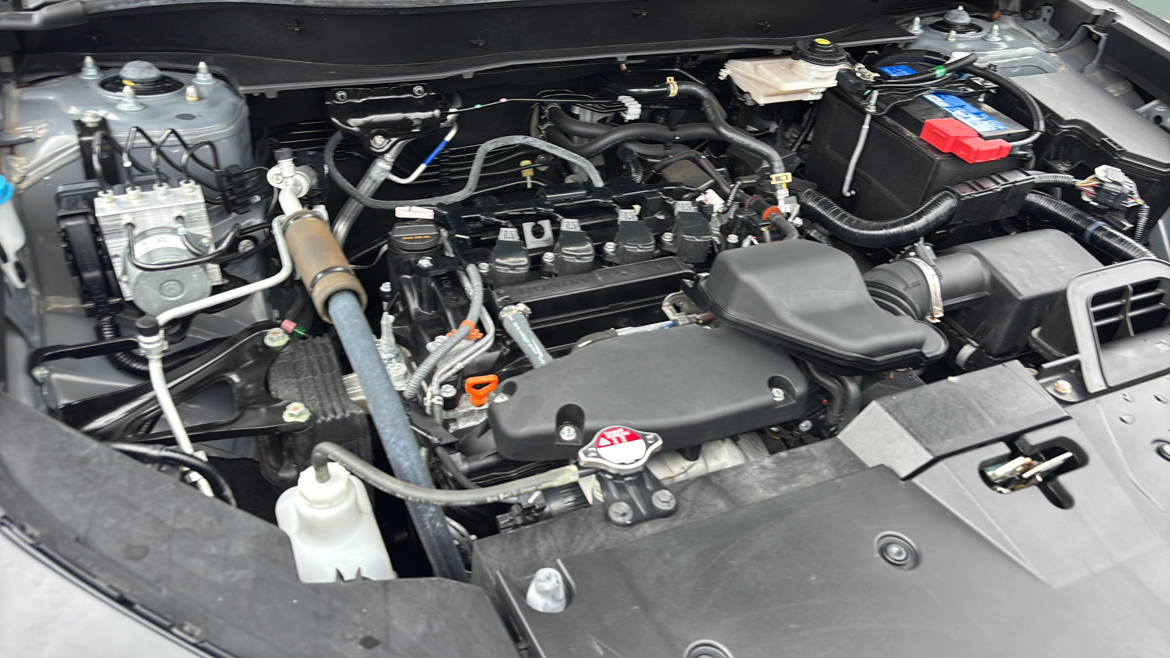 2025 Honda CR-V LX - Photo 16