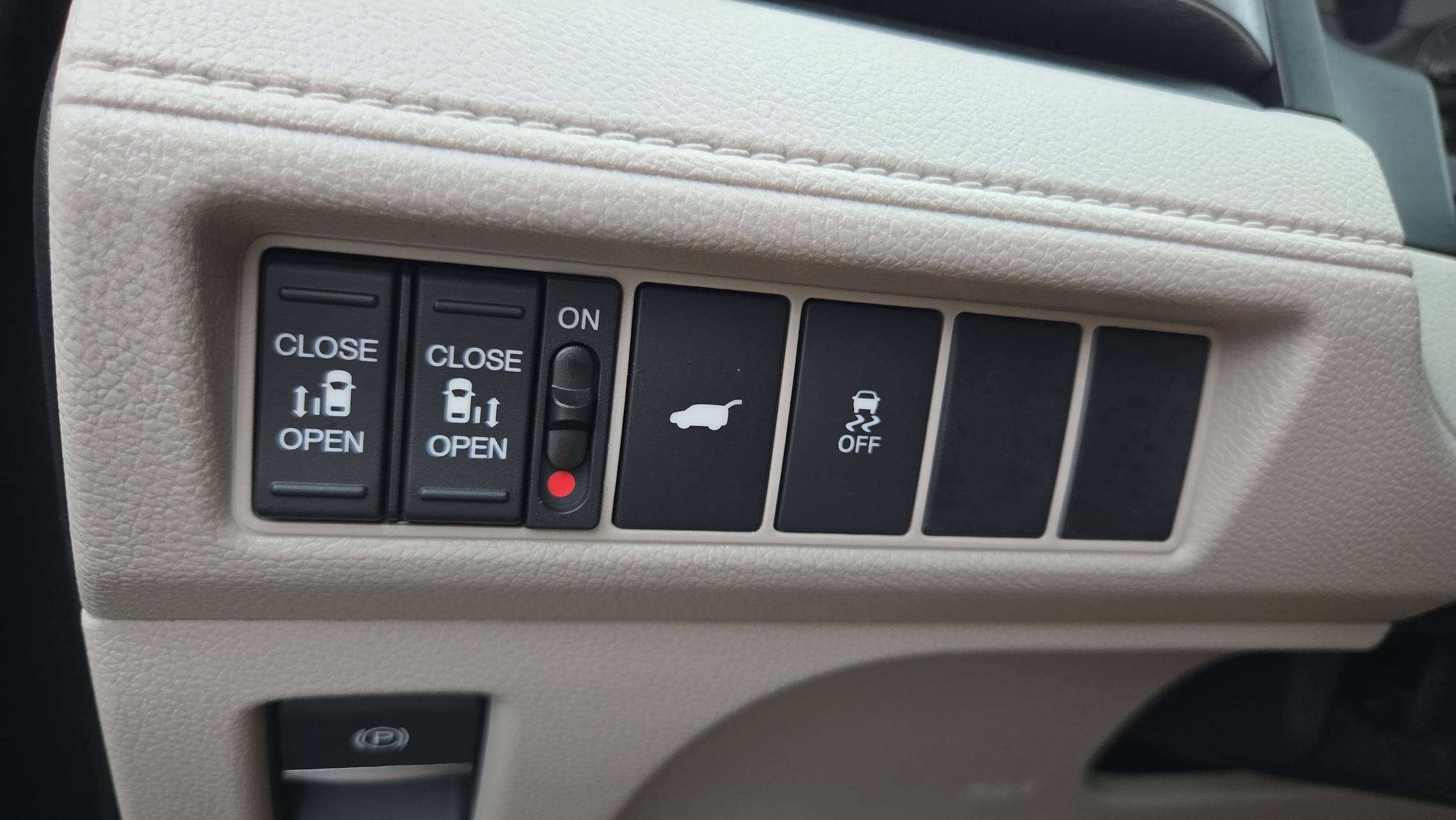 2026 Honda Odyssey EX-L - Photo 19