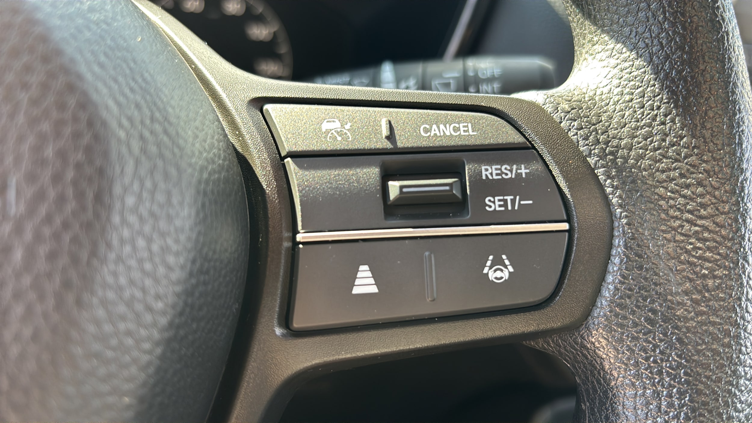 2025 Honda CR-V EX - Photo 30