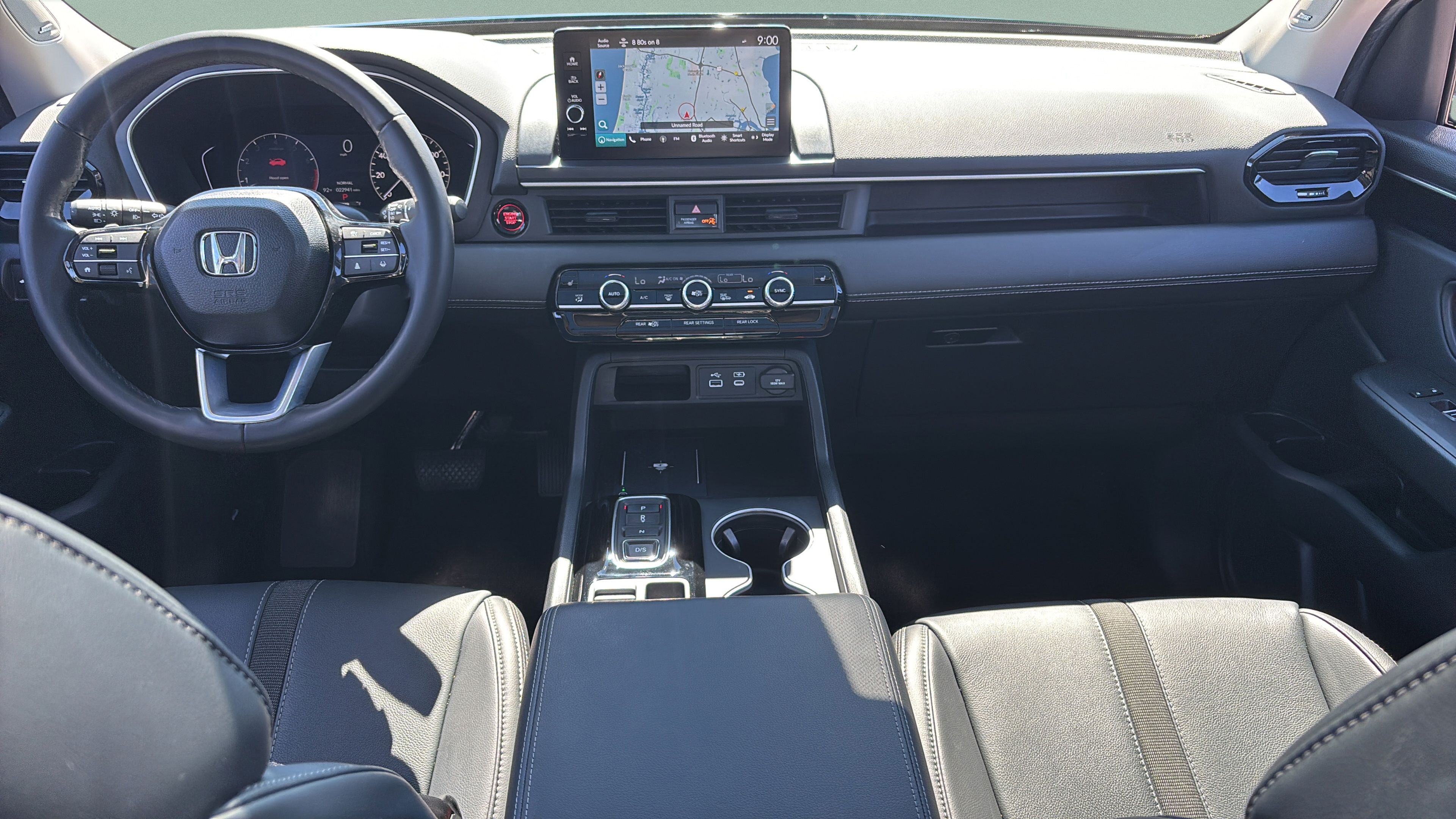 2025 Honda Pilot Touring - Photo 14