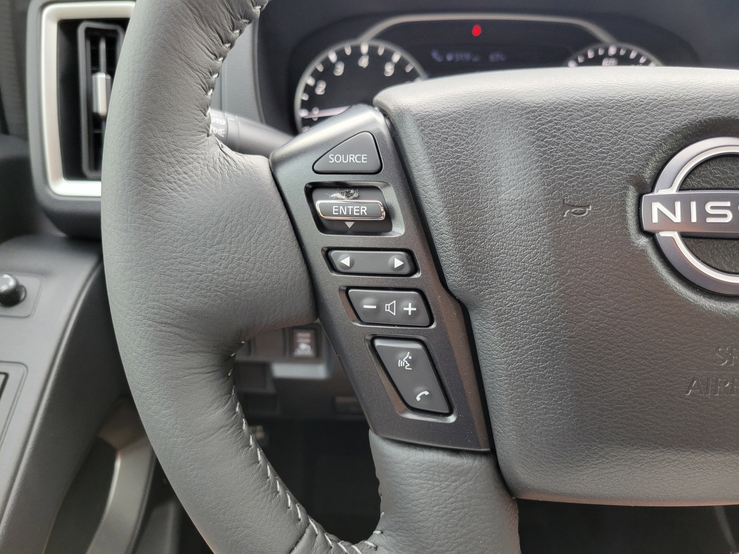 2026 Nissan Frontier SV - Photo 19