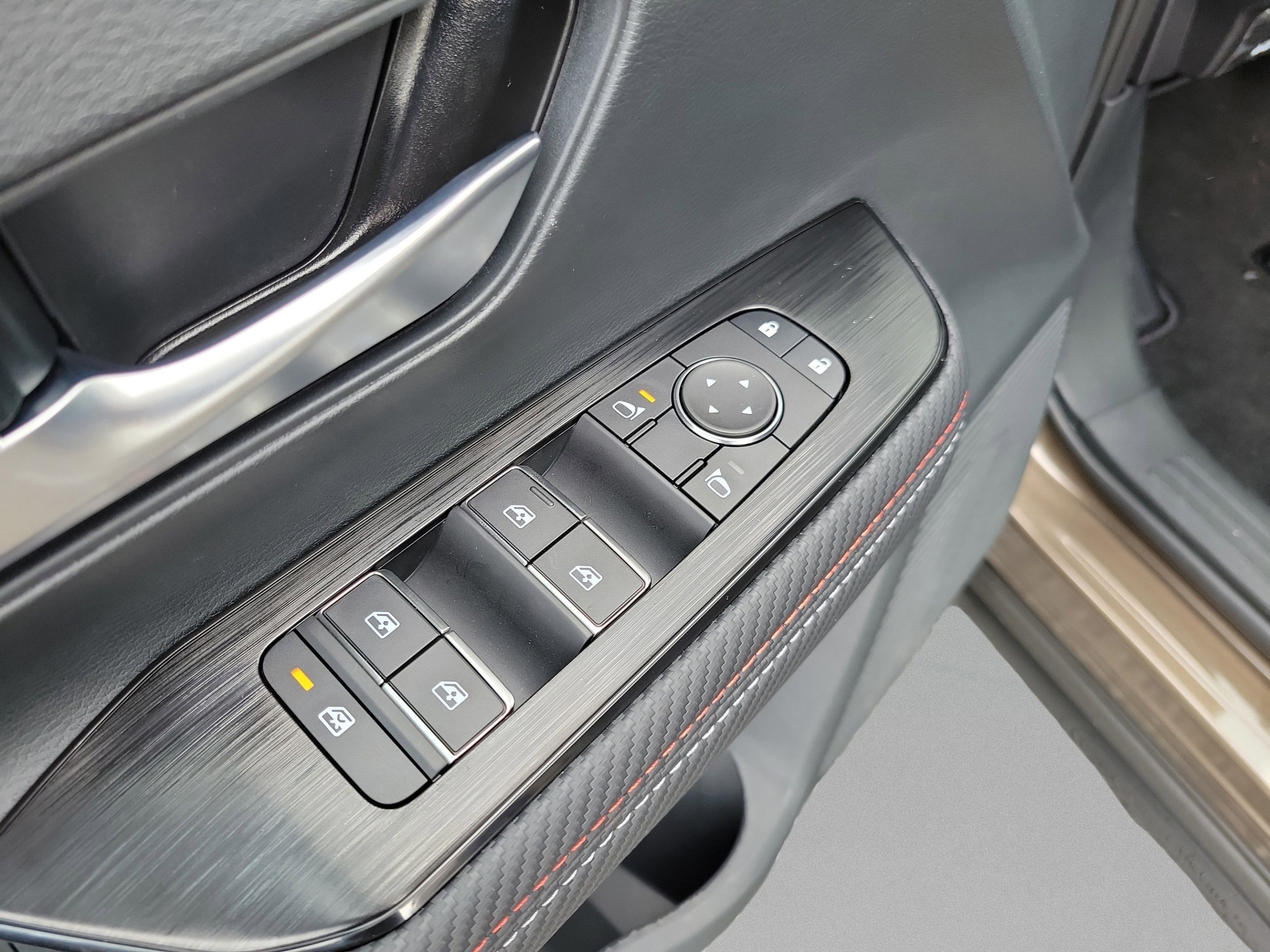 2026 Nissan KICKS SR - Photo 26
