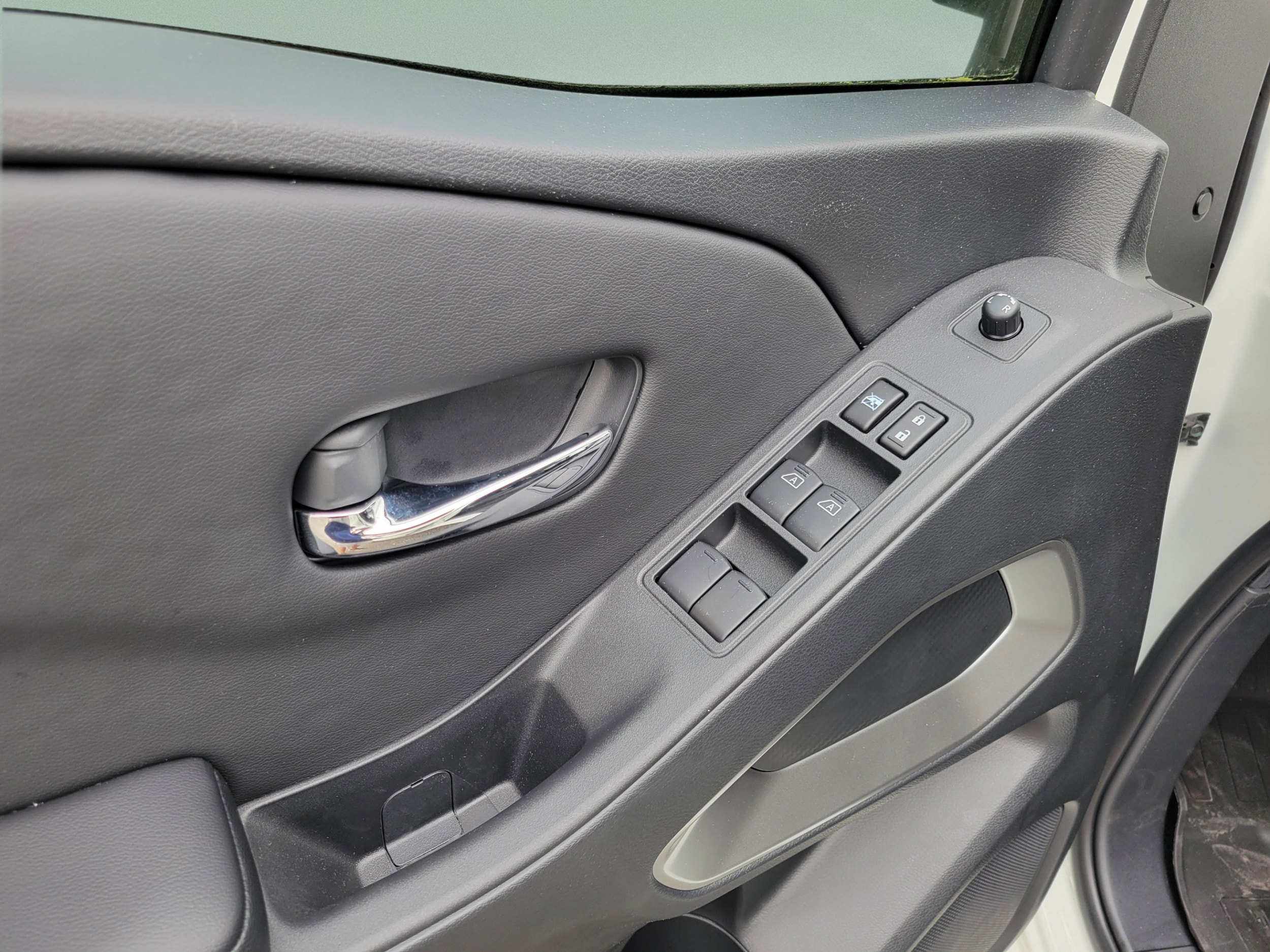 2026 Nissan Frontier SV - Photo 25