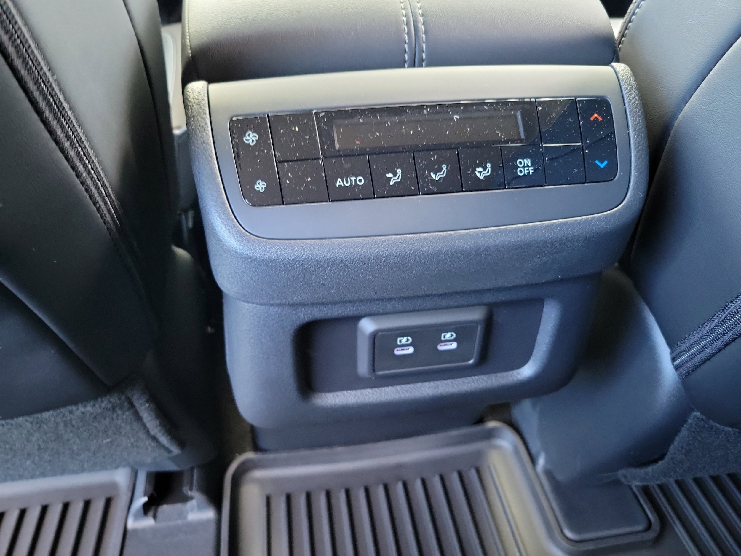 2026 Nissan Pathfinder SL - Photo 13