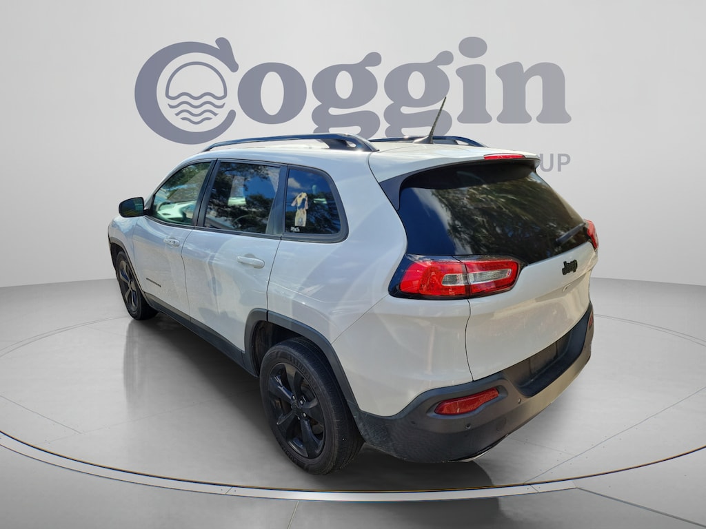 Used 2018 Jeep Cherokee Limited FWD SUV