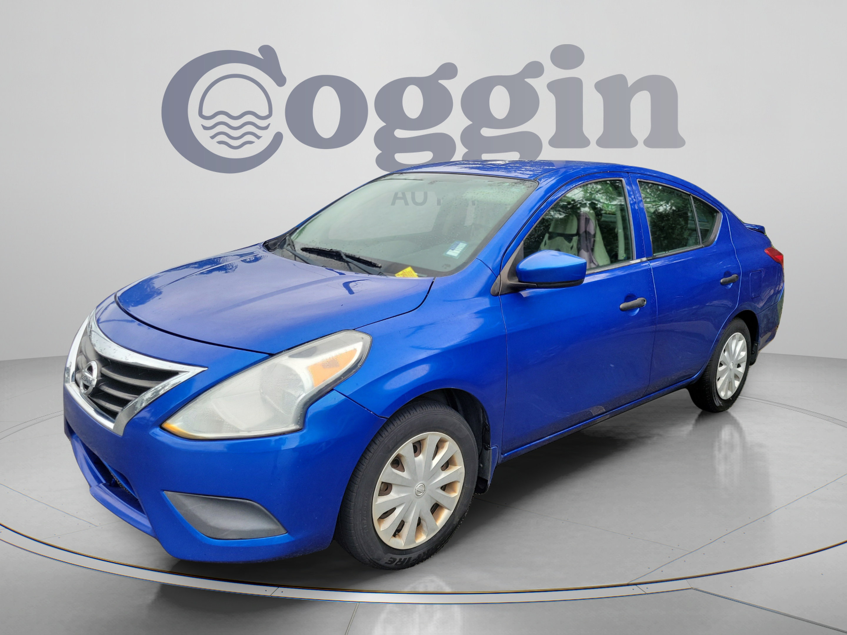  Nissan Versa