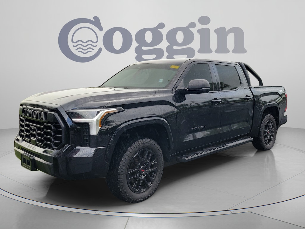 Used 2023 Toyota Tundra 4WD SR5 SR5 CrewMax 5.5 Bed
