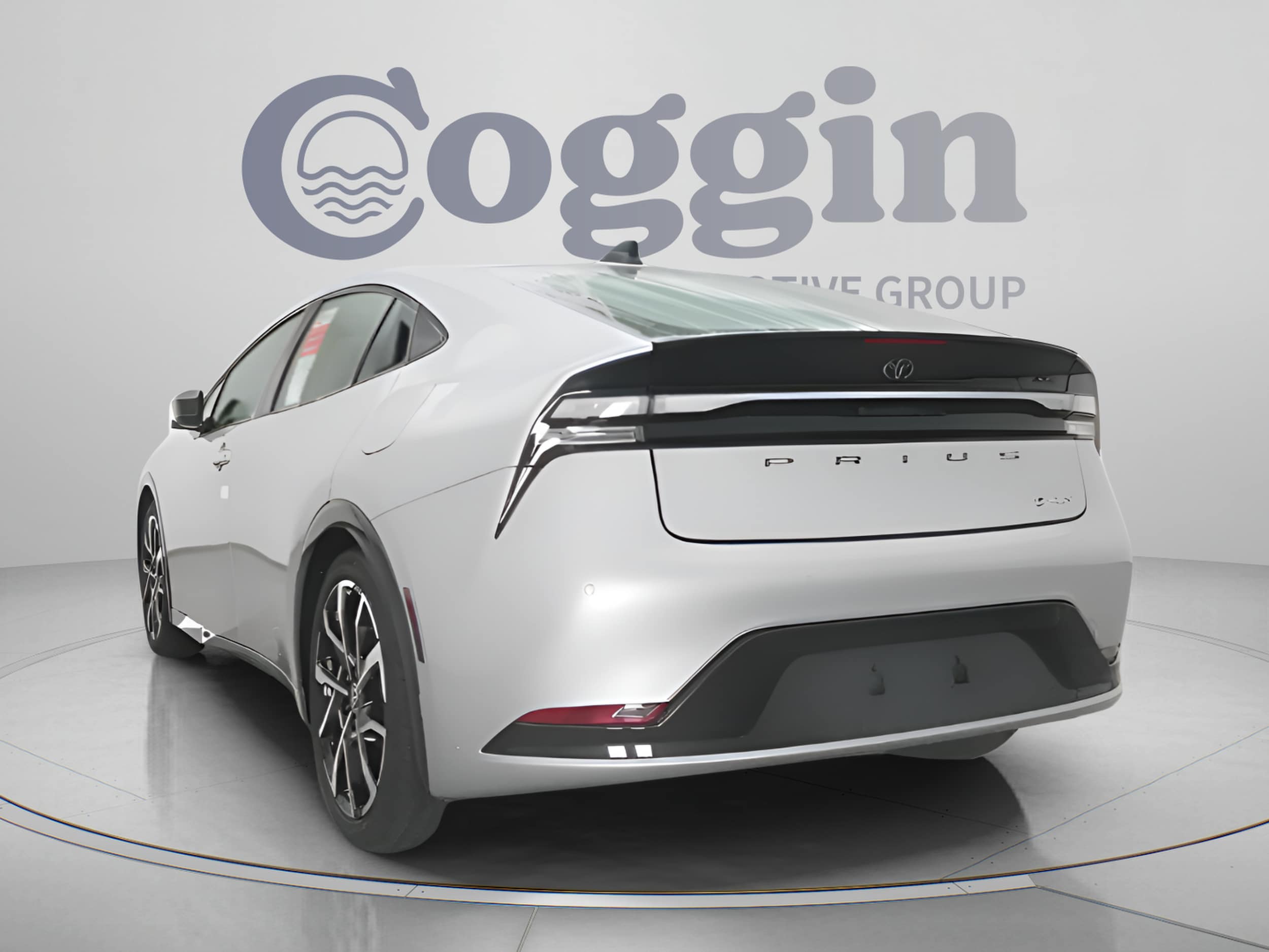 2026 Toyota Prius Plug-in Hybrid XSE - Photo 13