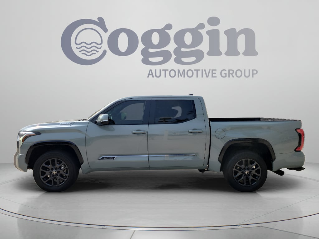 Used 2025 Toyota Tundra 4WD Platinum Platinum Hybrid CrewMax 5.5 Bed