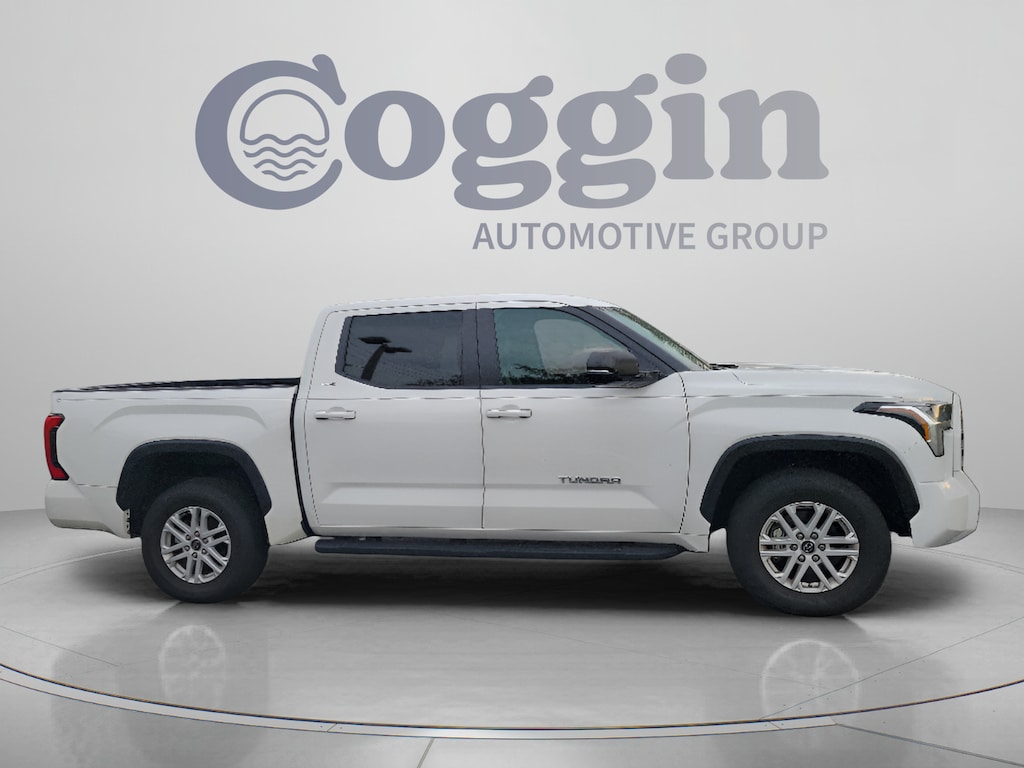 Used 2024 Toyota Tundra 4WD SR5 SR5 CrewMax 5.5 Bed