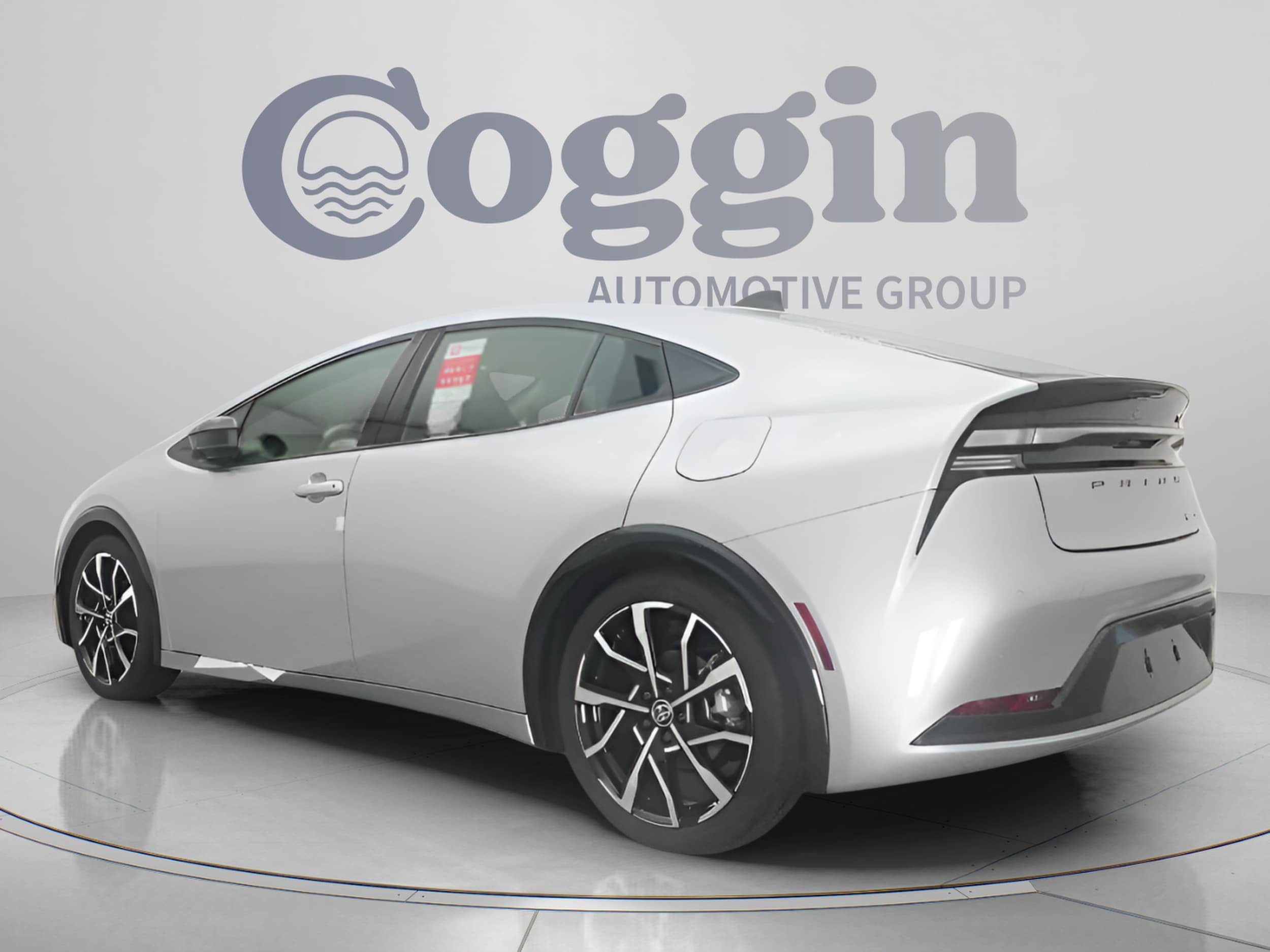 2026 Toyota Prius Plug-in Hybrid XSE - Photo 11