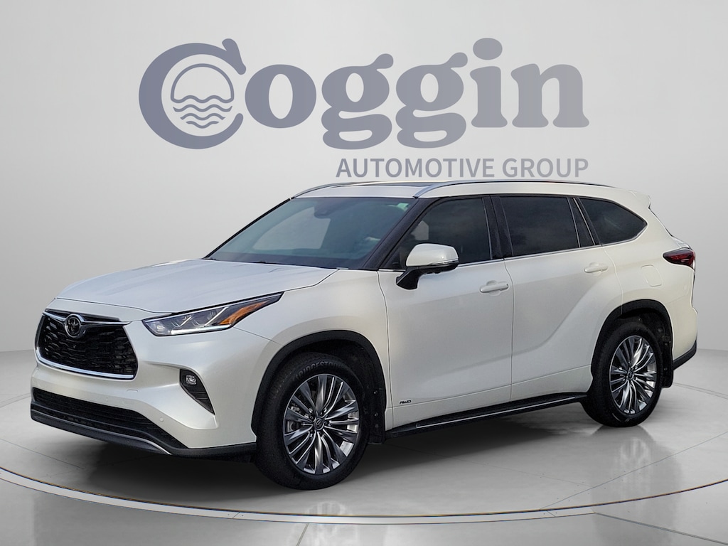 Certified 2026 Toyota Highlander Hybrid Platinum SUV