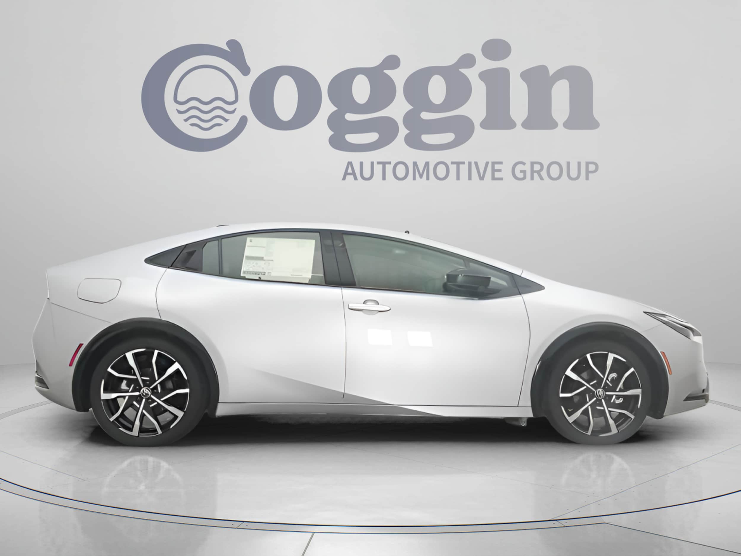 2026 Toyota Prius Plug-in Hybrid XSE - Photo 38