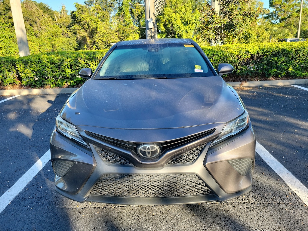 Used 2019 Toyota Camry SE Sedan