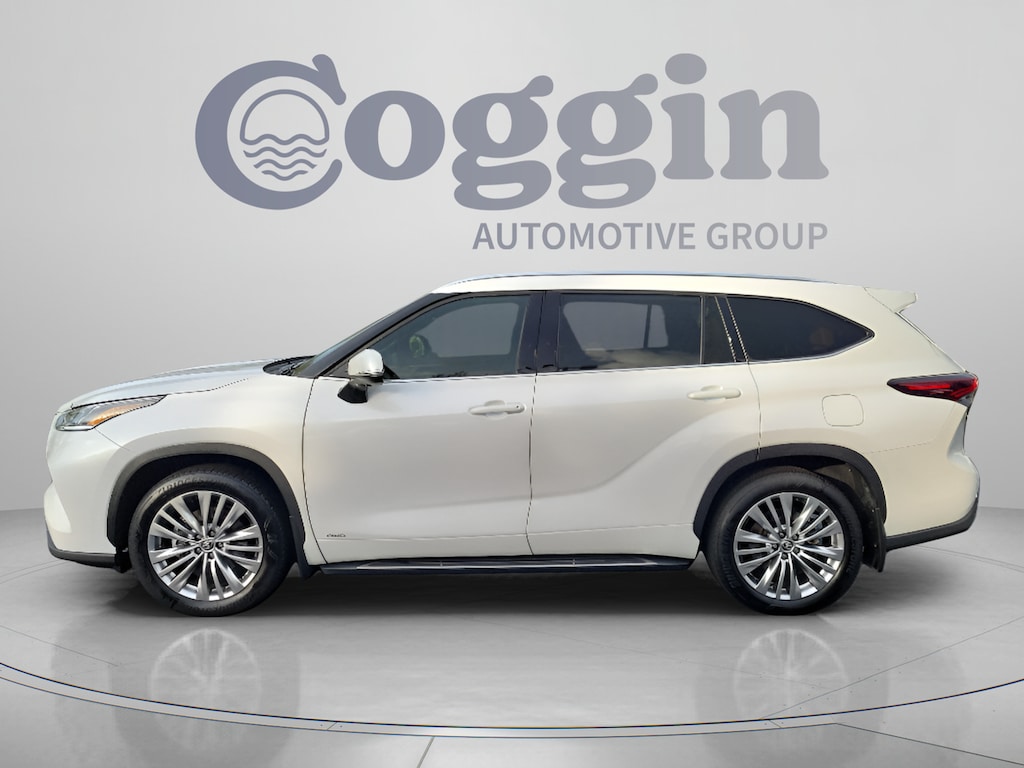 Certified 2026 Toyota Highlander Hybrid Platinum SUV