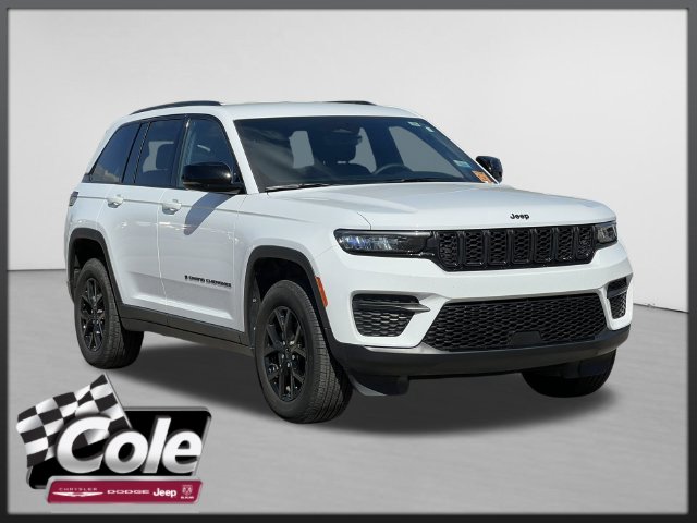 Used 2025 Jeep Grand Cherokee Altitude SUV