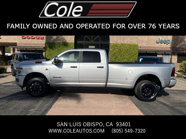 2026 Ram 3500 BIG HORN CREW CAB 4X4 8' BOX Pickup