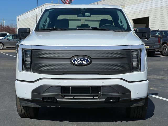 2025 Ford F-150 Lightning Flash - Photo 44