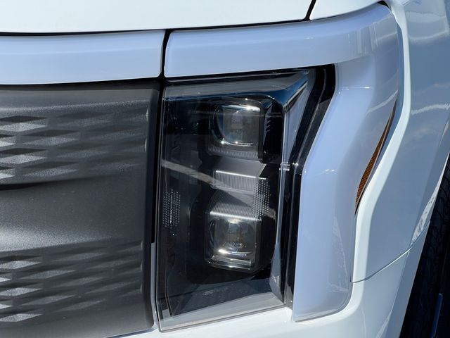 2025 Ford F-150 Lightning Flash - Photo 42