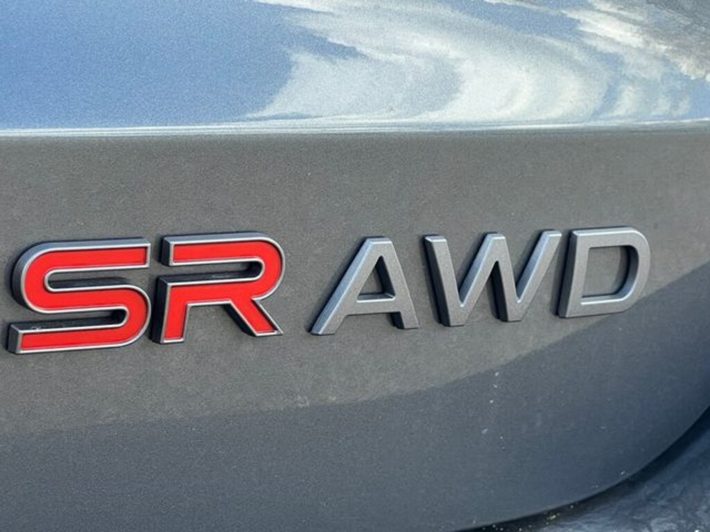 Used 2026 Nissan Kicks SR SUV