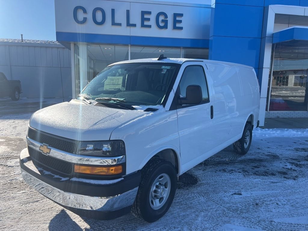 2025 Chevrolet Express Cargo