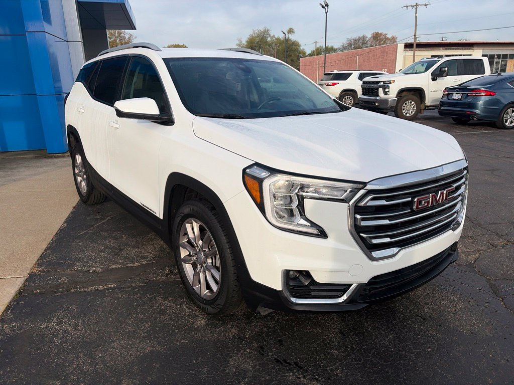 Used 2024 GMC Terrain SLT SUV