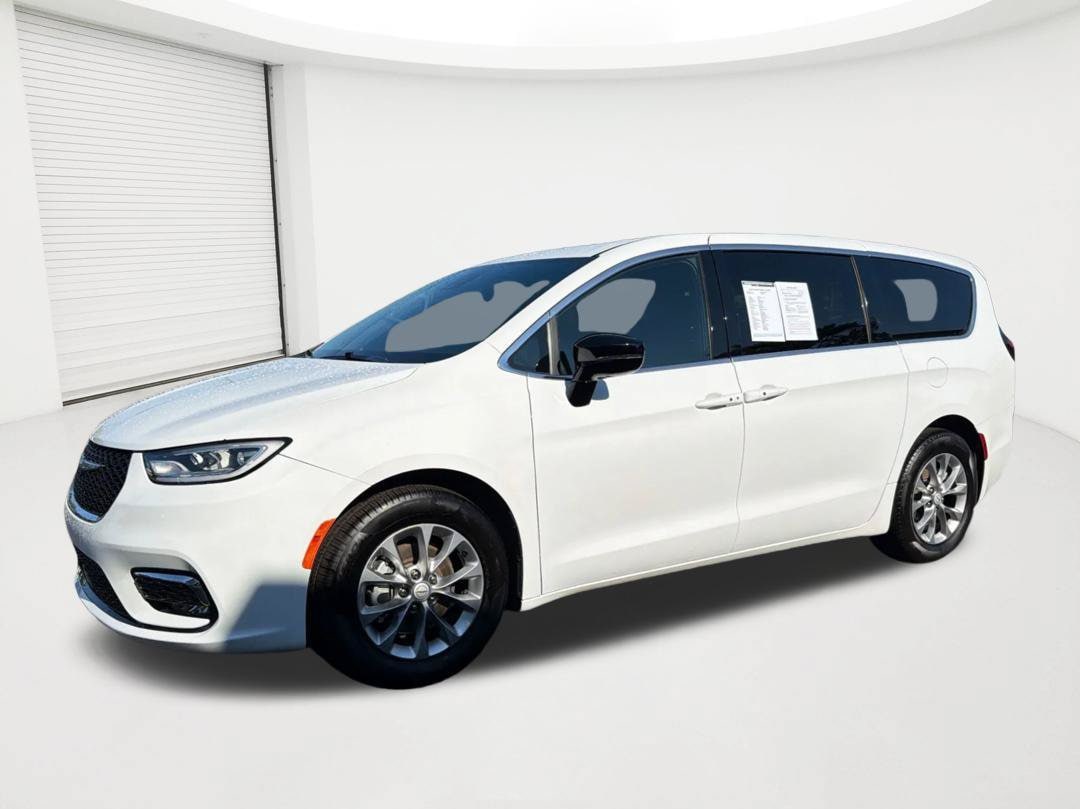 2026 Chrysler Pacifica