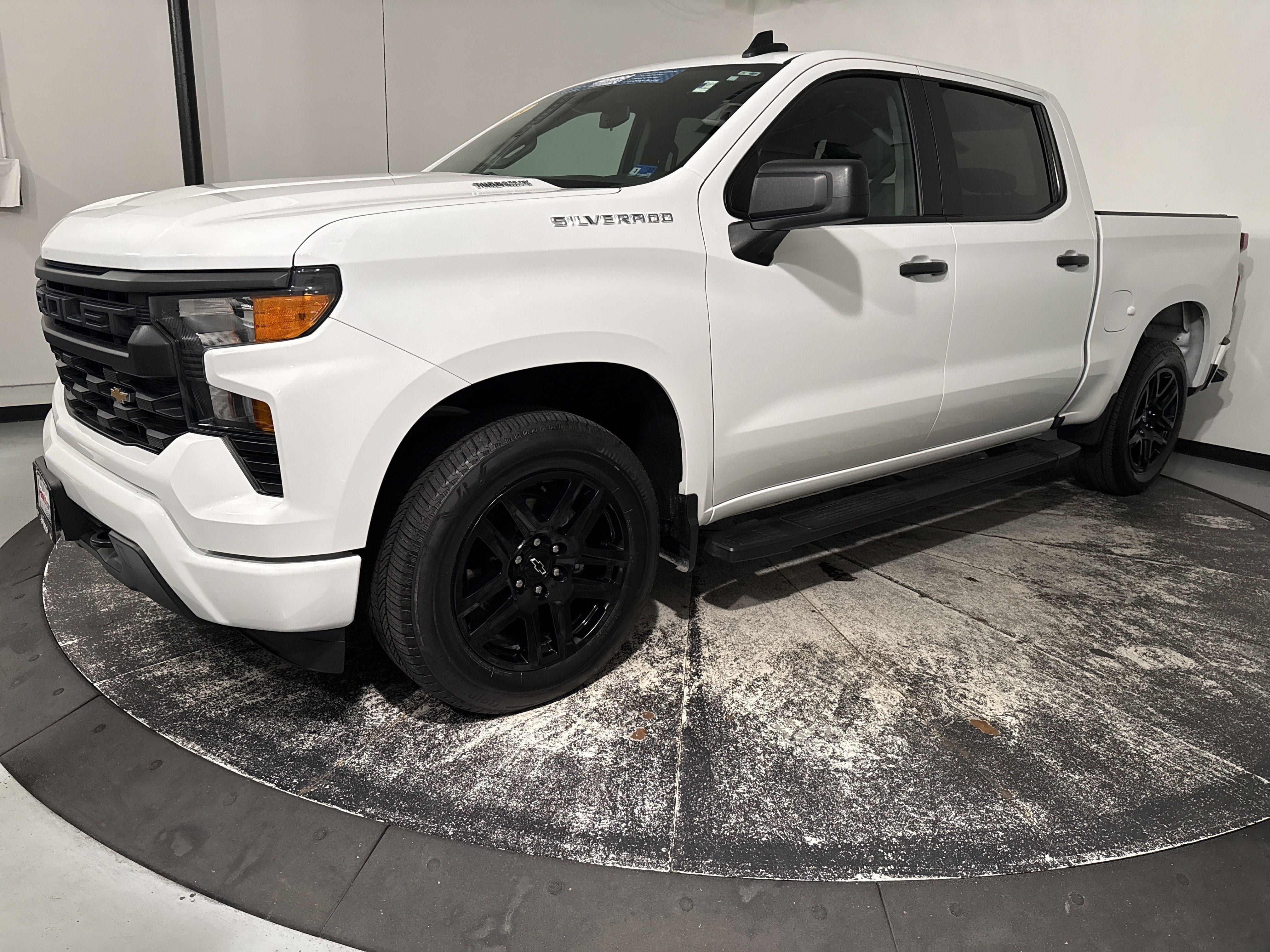 Used 2025 Chevrolet Silverado 1500 Custom Pickup