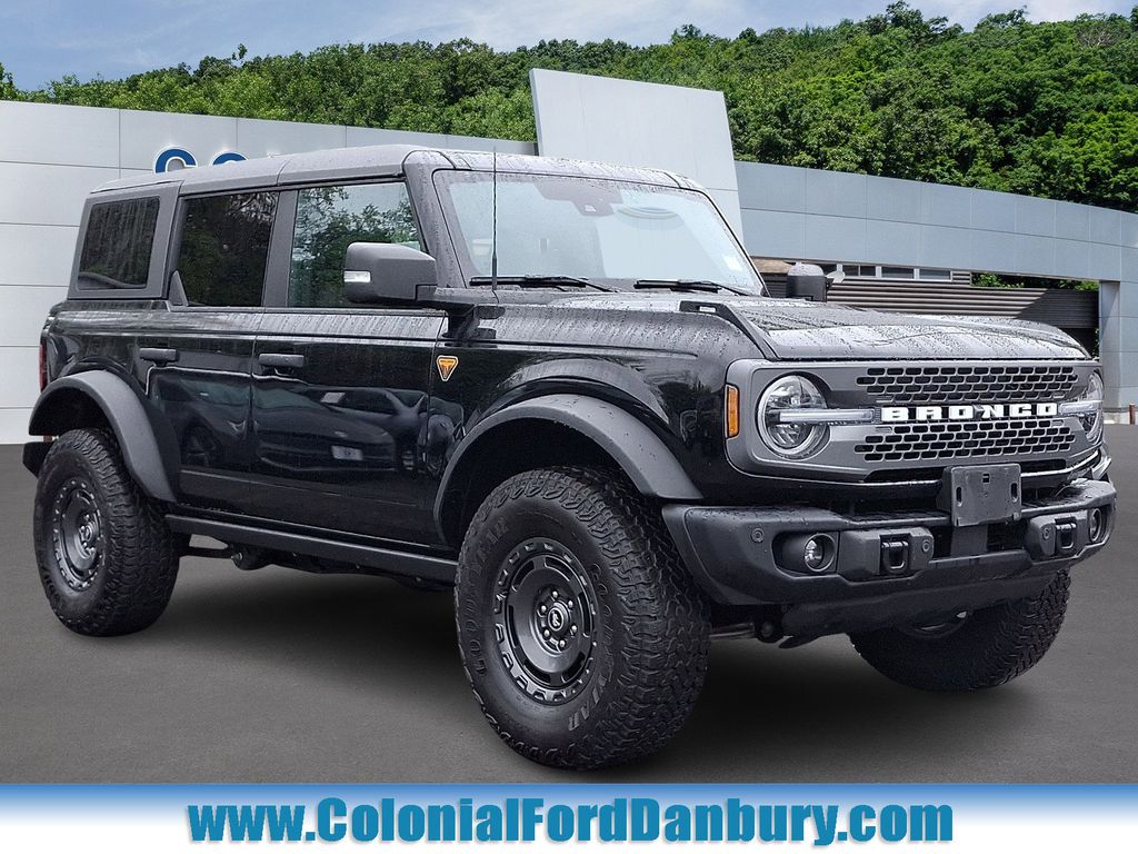 2025 Ford Bronco Badlands SUV