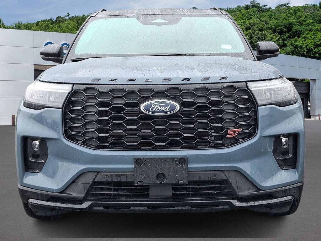 Used 2025 Ford Explorer ST SUV