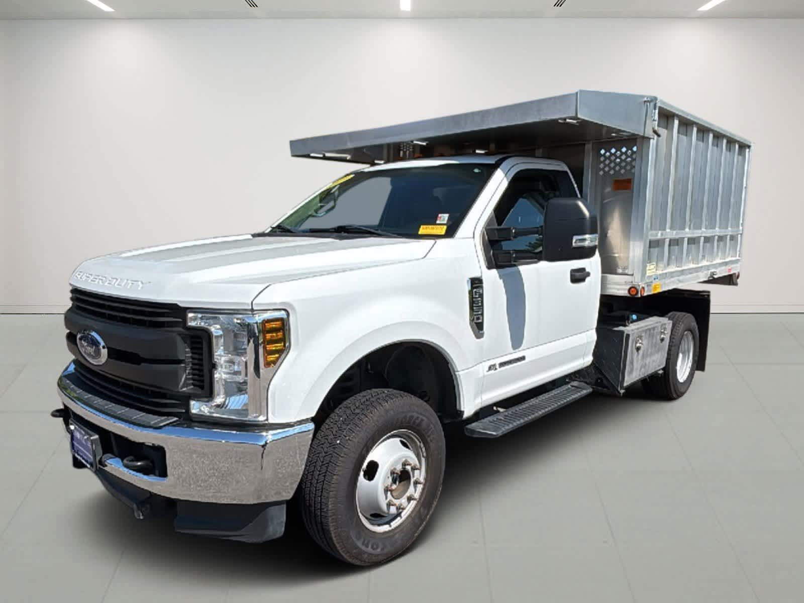 2019 Ford F-350 Super Duty Chassis Cab