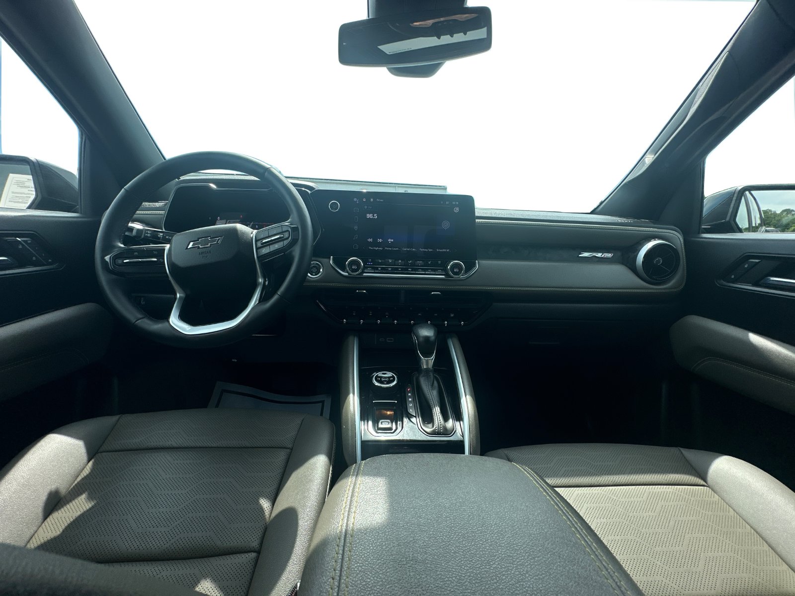 2023 Chevrolet Colorado ZR2 - Photo 14