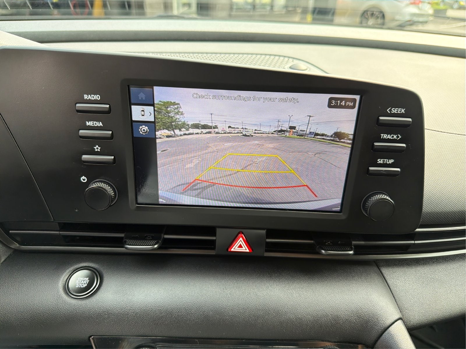 2025 Hyundai Elantra SEL - Photo 14